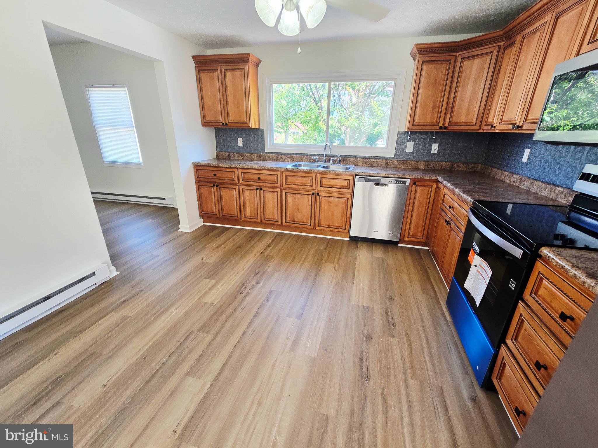 WEST SIDE - Residential