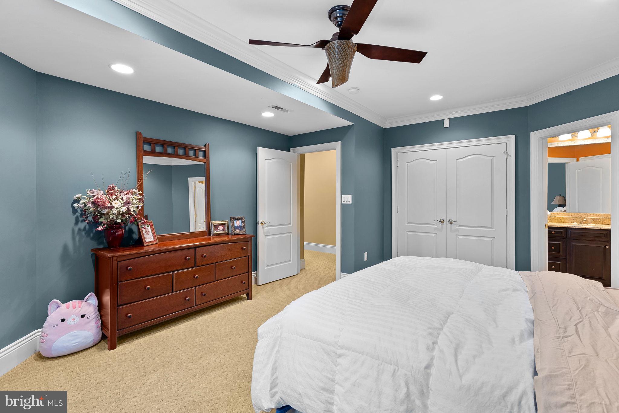 BELMONT COUNTRY CLUB - Residential