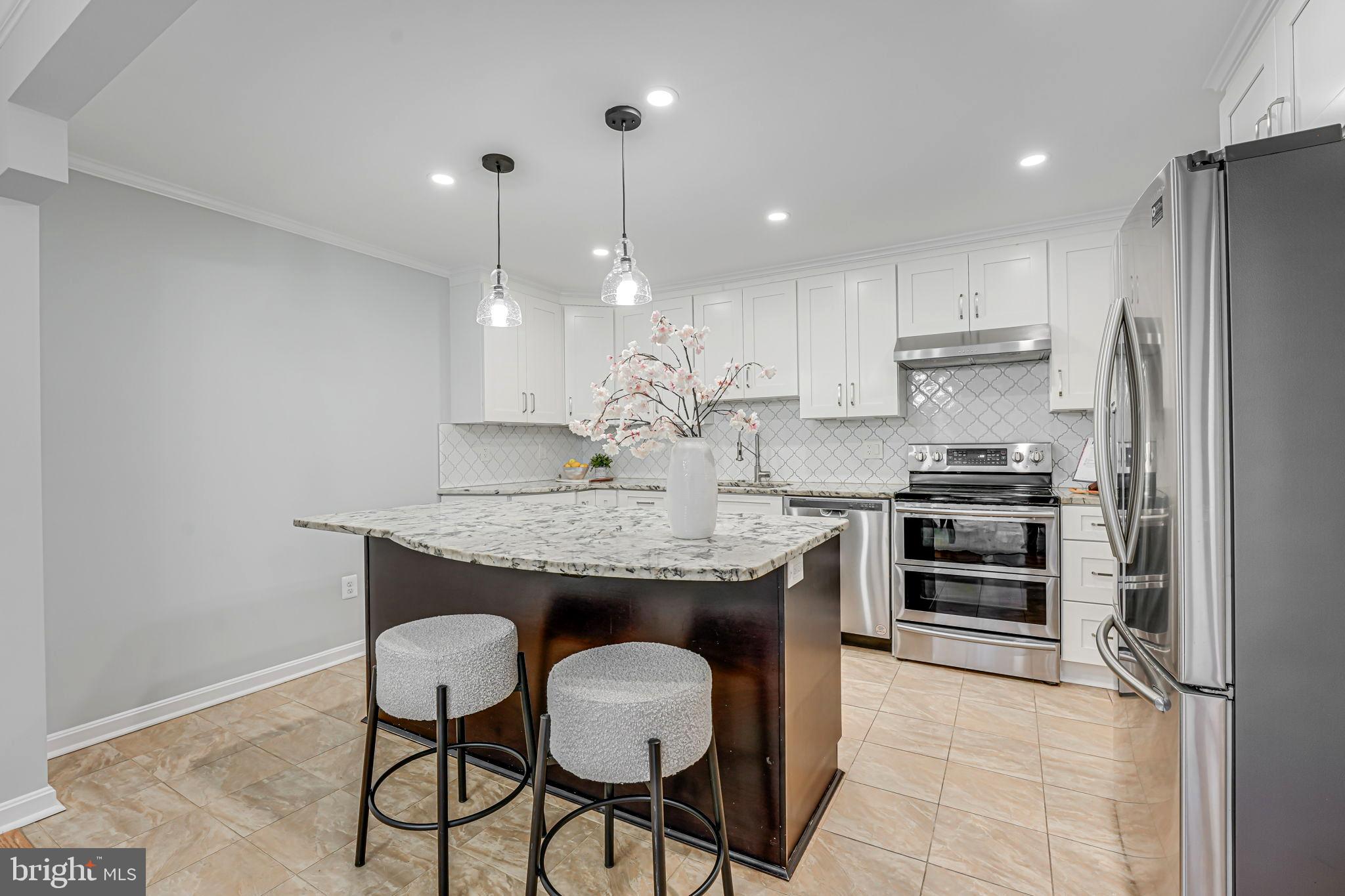 WESTMORELAND SQUARE - Residential