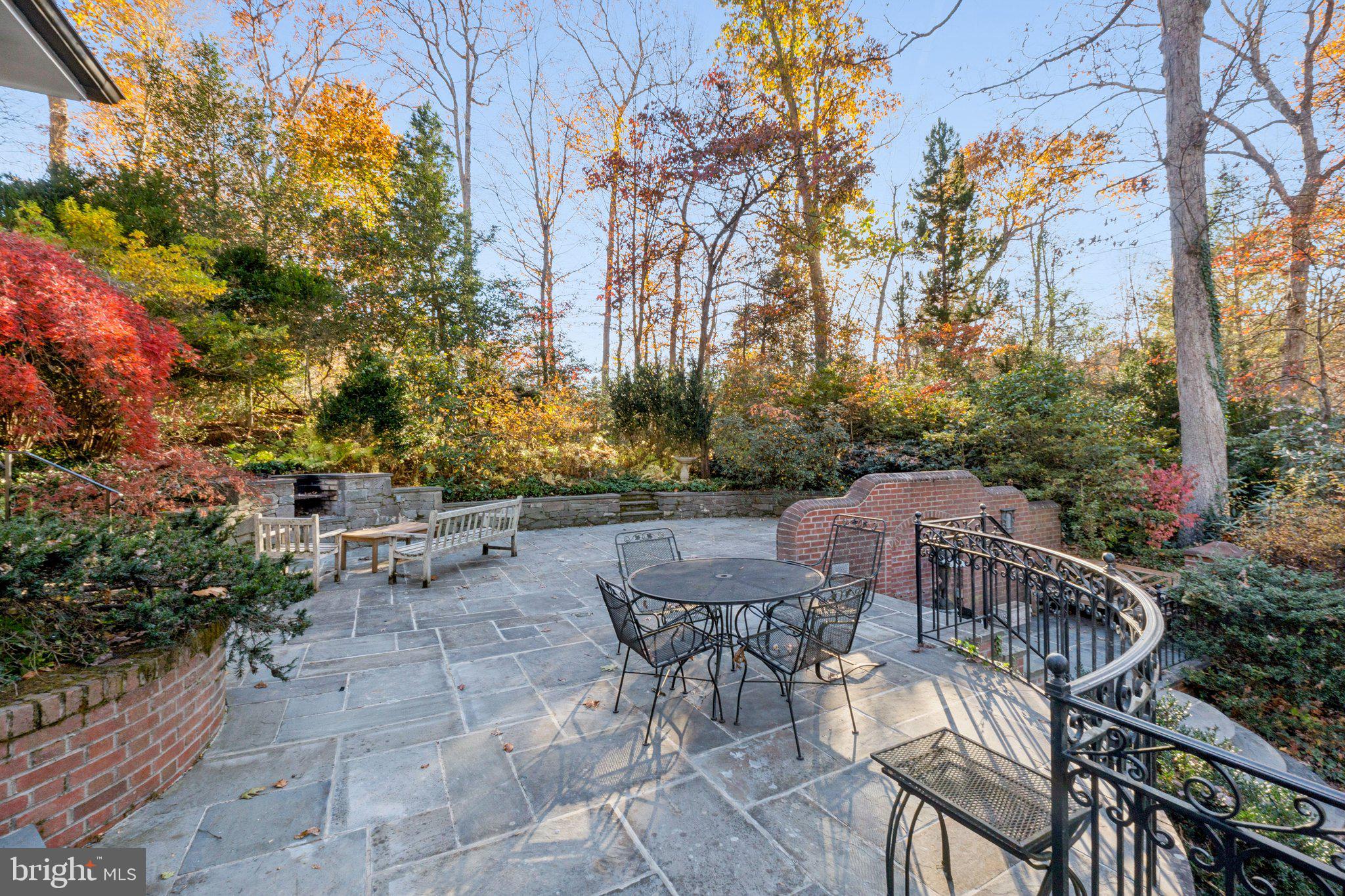 DARNESTOWN OUTSIDE - Residential