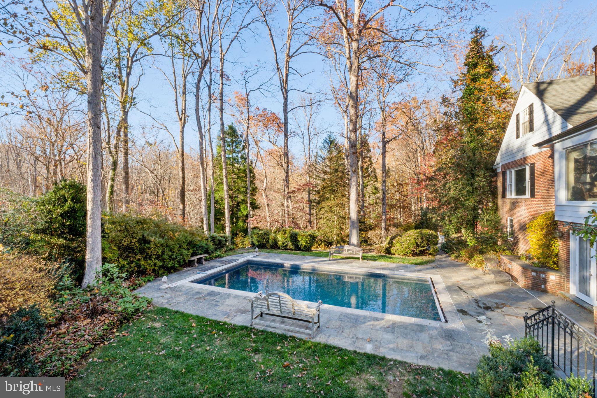 DARNESTOWN OUTSIDE - Residential