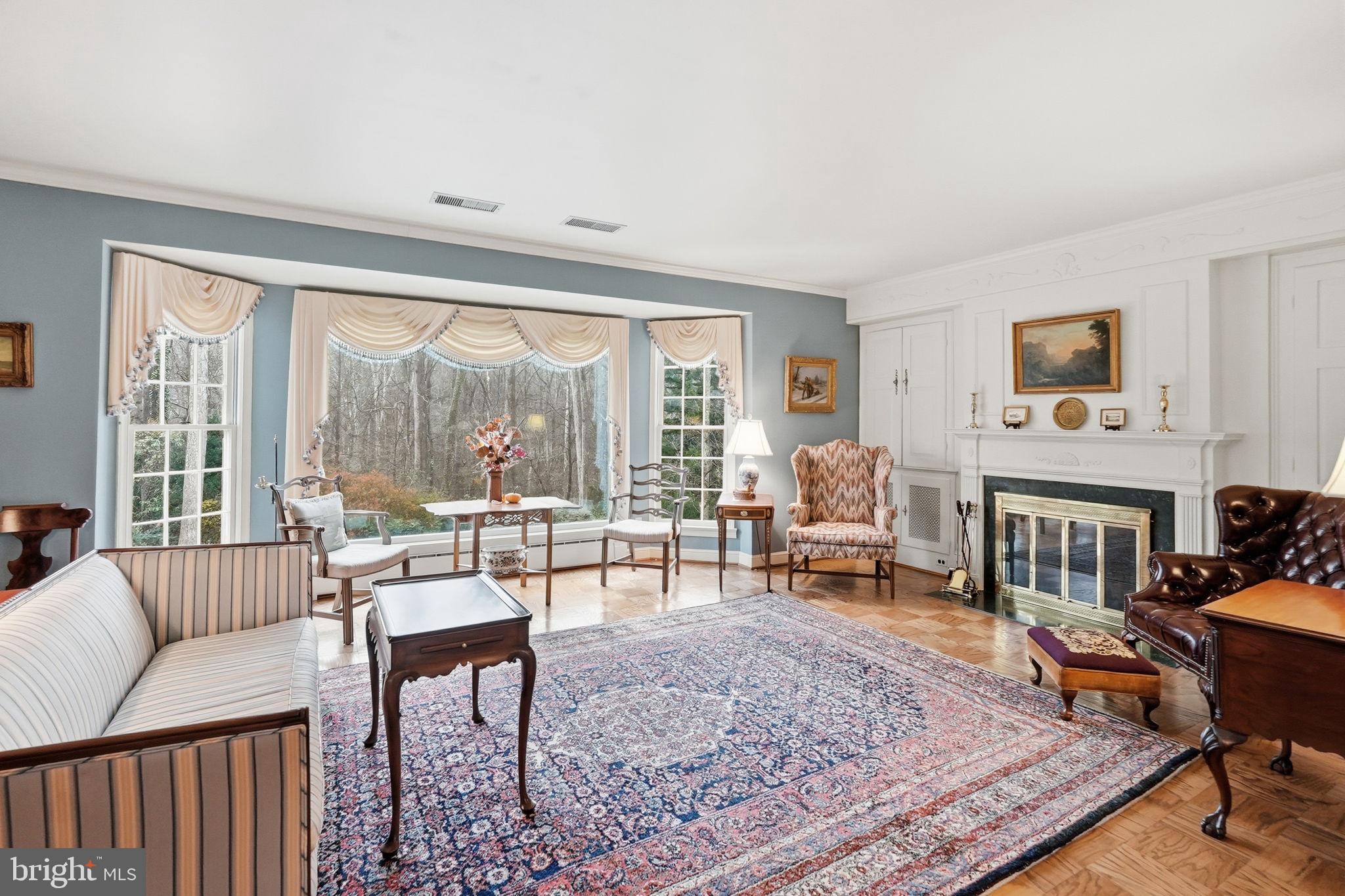 DARNESTOWN OUTSIDE - Residential
