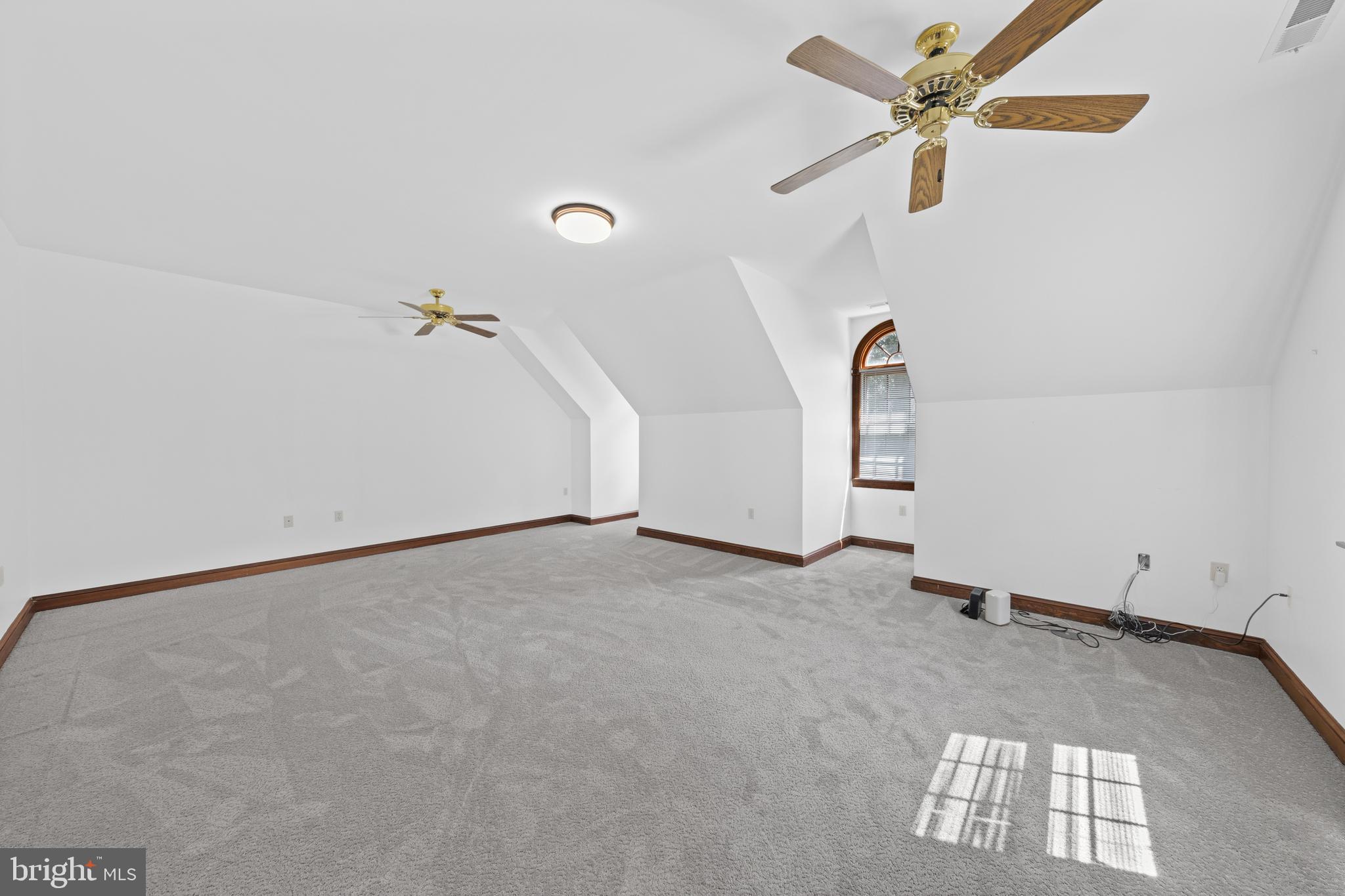 TONY TANK - Residential