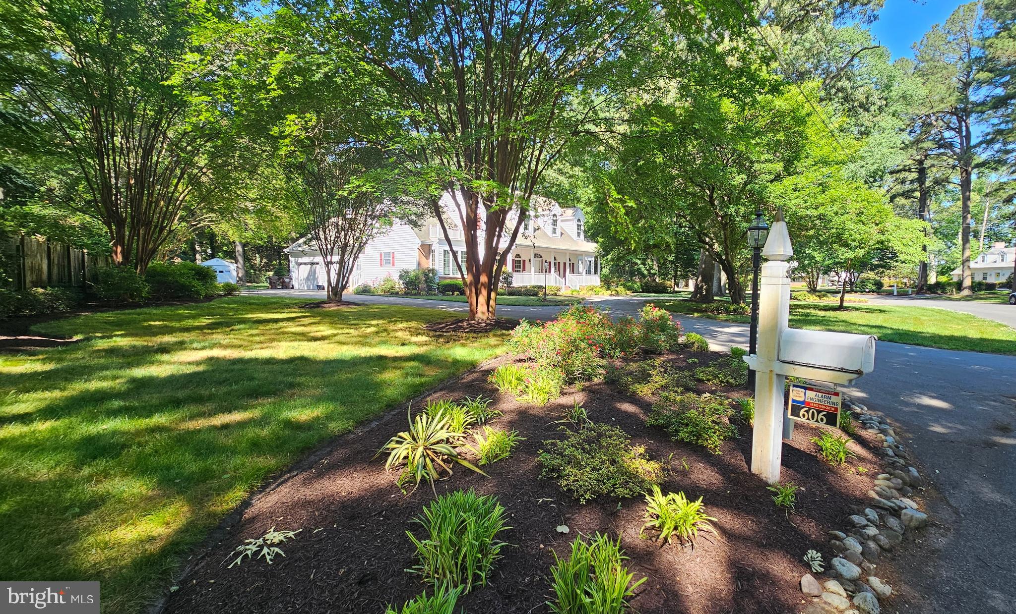 TONY TANK - Residential