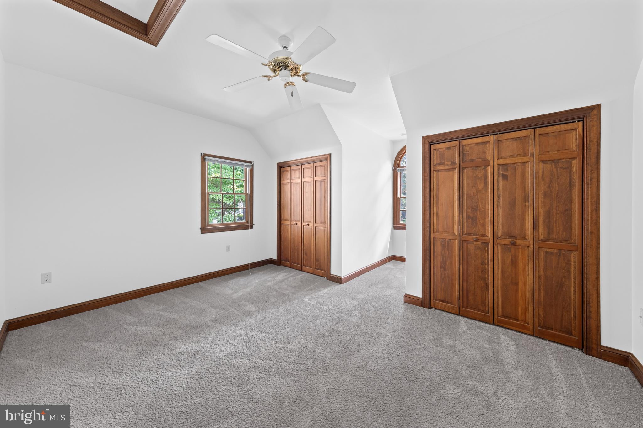 TONY TANK - Residential
