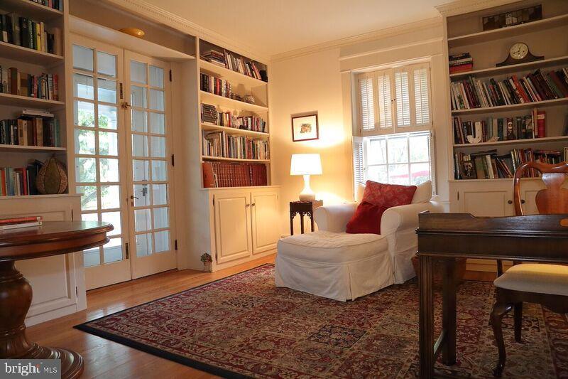 SCHOOL LANE HILLS - Residential