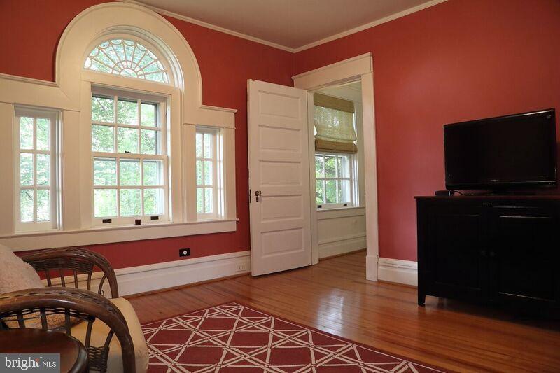 SCHOOL LANE HILLS - Residential