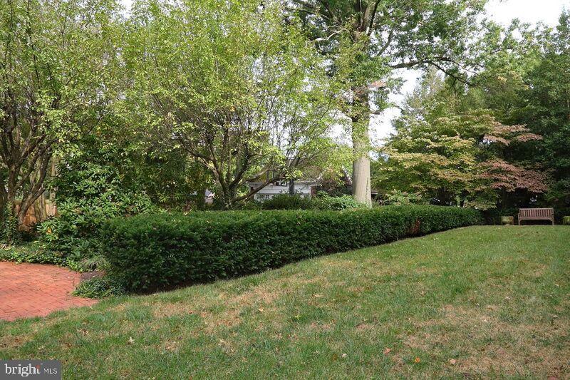 SCHOOL LANE HILLS - Residential