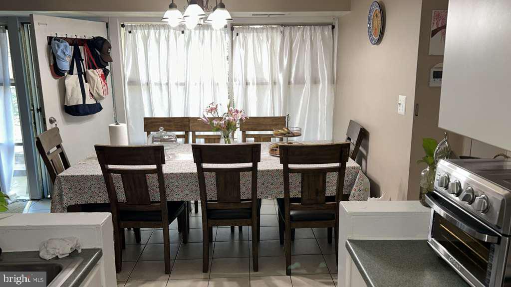 FAIRFAX HERITAGE - Residential