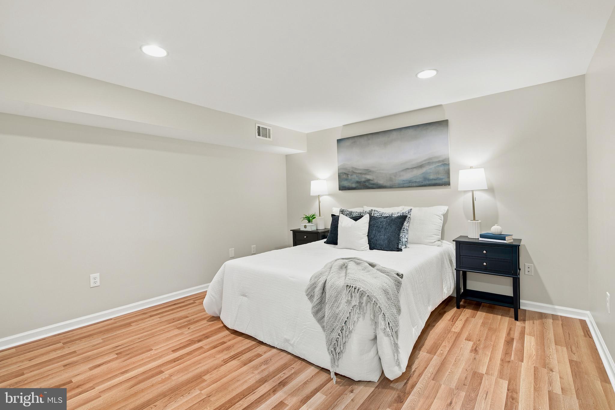 FRANKLIN FARM - Residential
