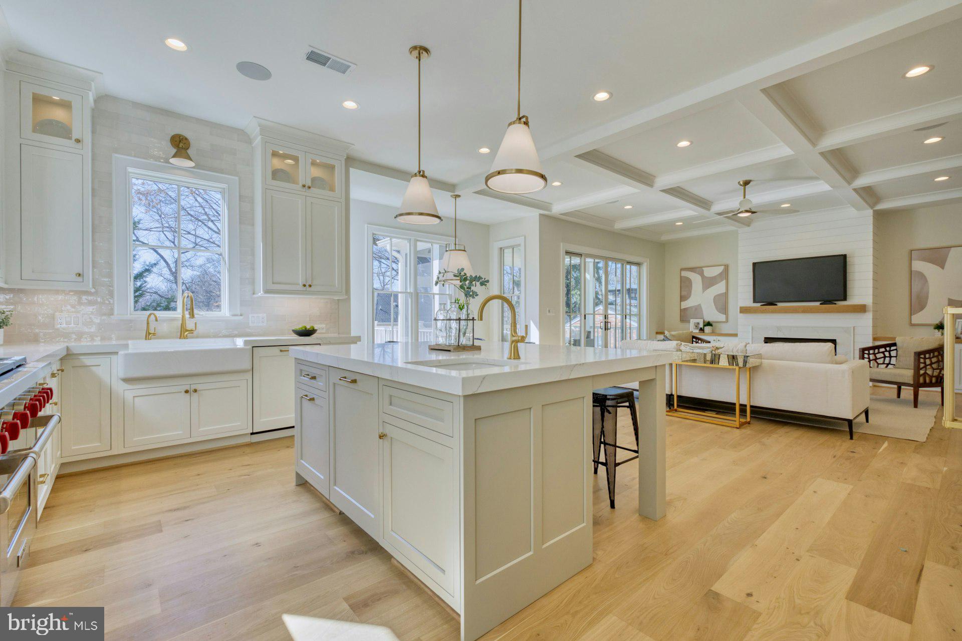 BELLEVUE FOREST - Residential