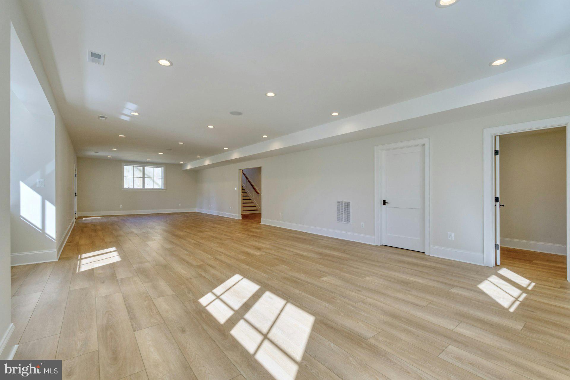 BELLEVUE FOREST - Residential