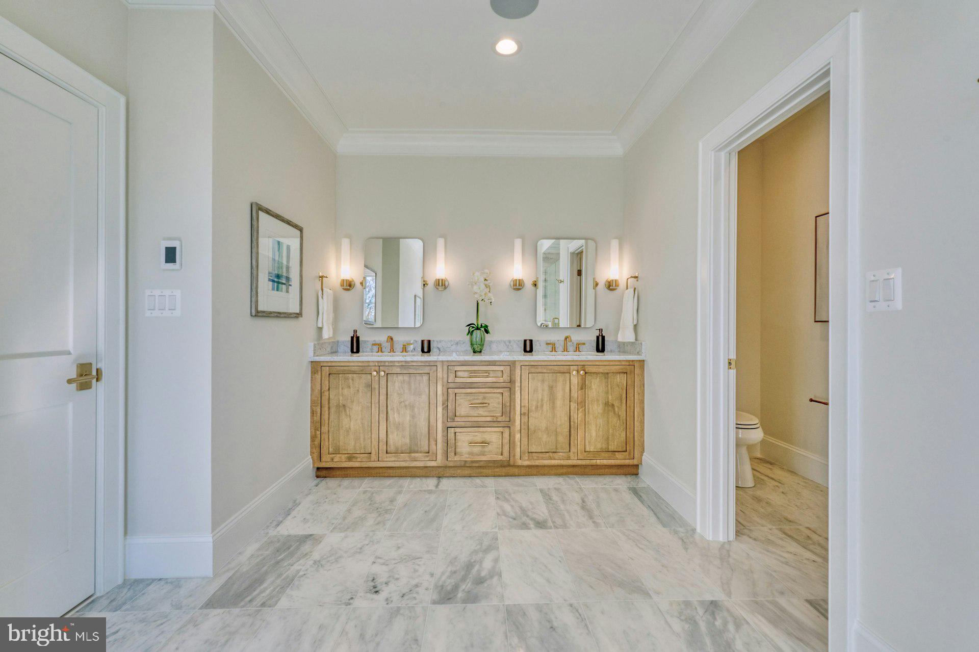 BELLEVUE FOREST - Residential