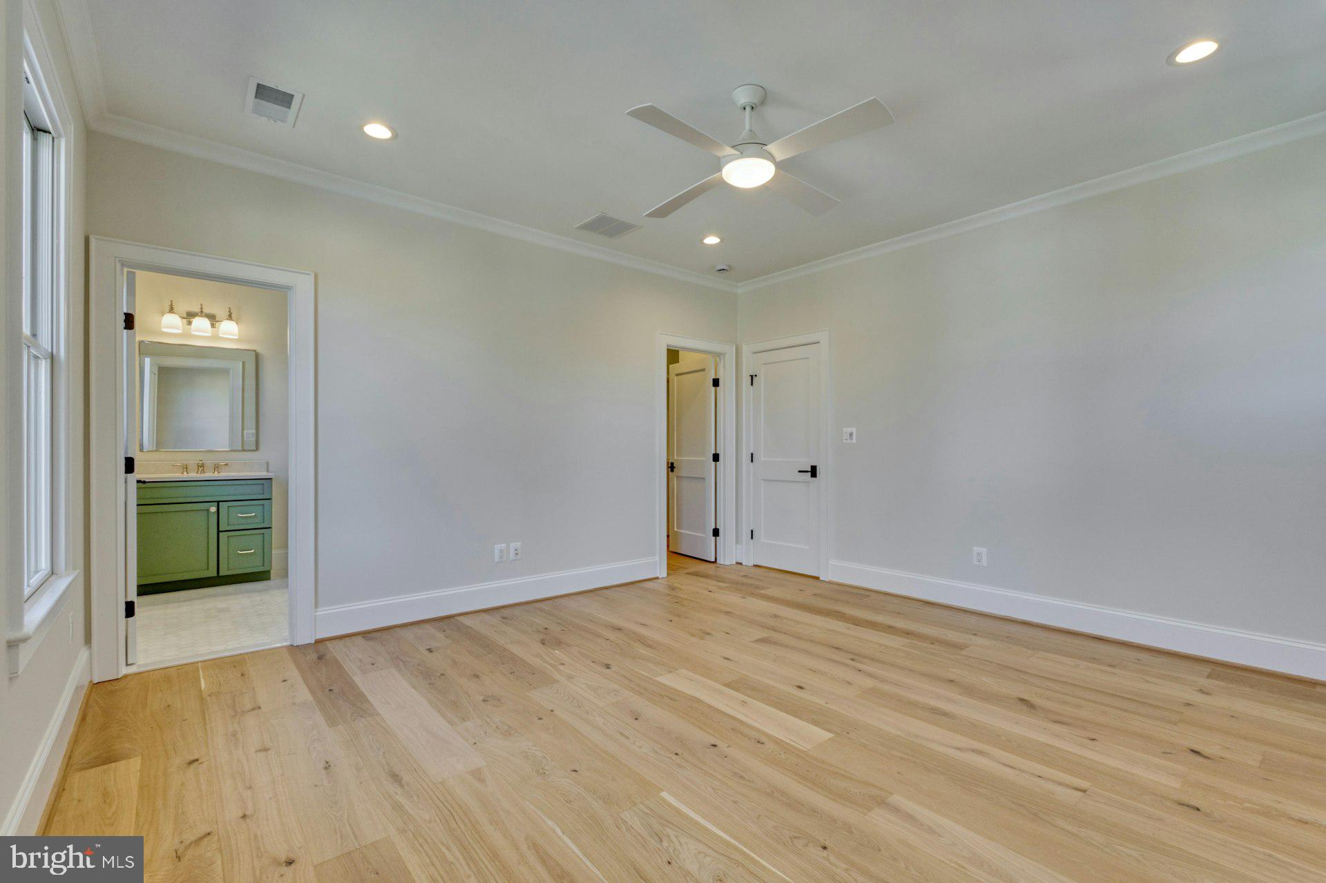BELLEVUE FOREST - Residential