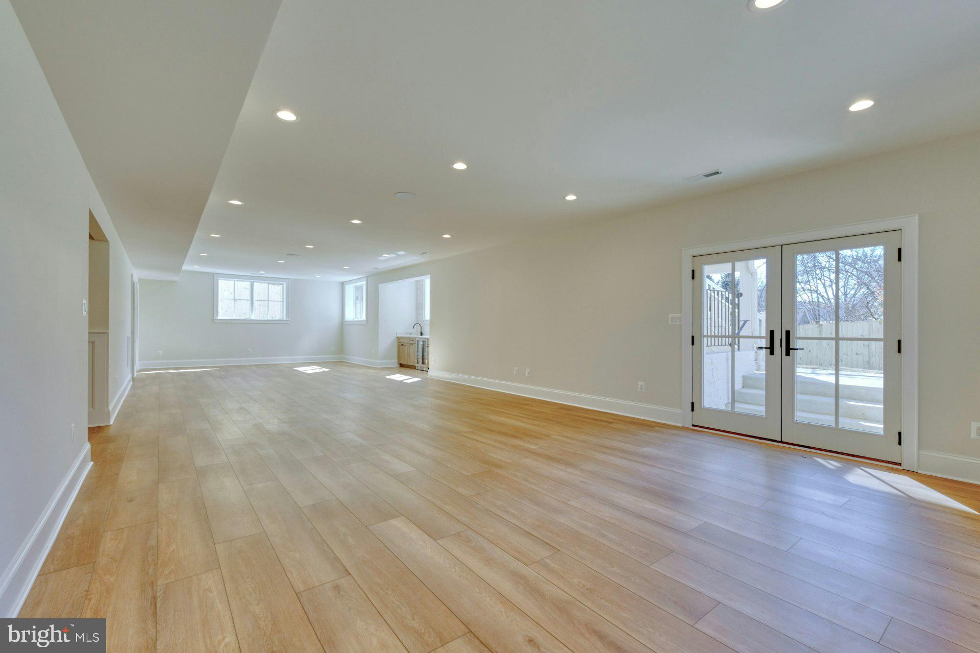BELLEVUE FOREST - Residential