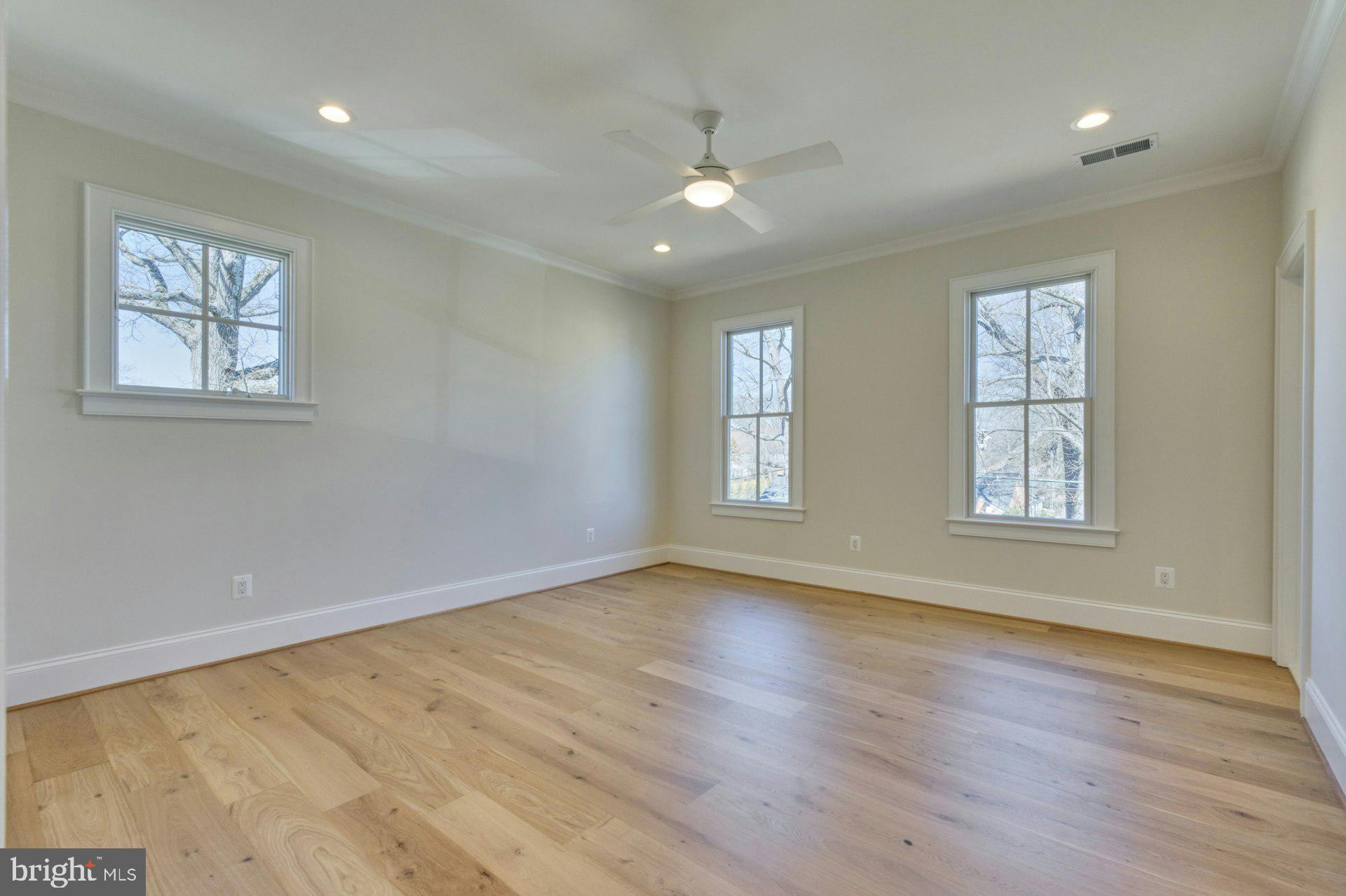 BELLEVUE FOREST - Residential