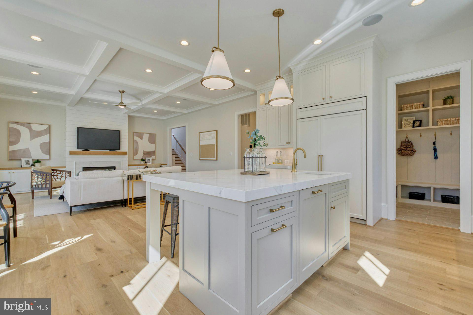 BELLEVUE FOREST - Residential