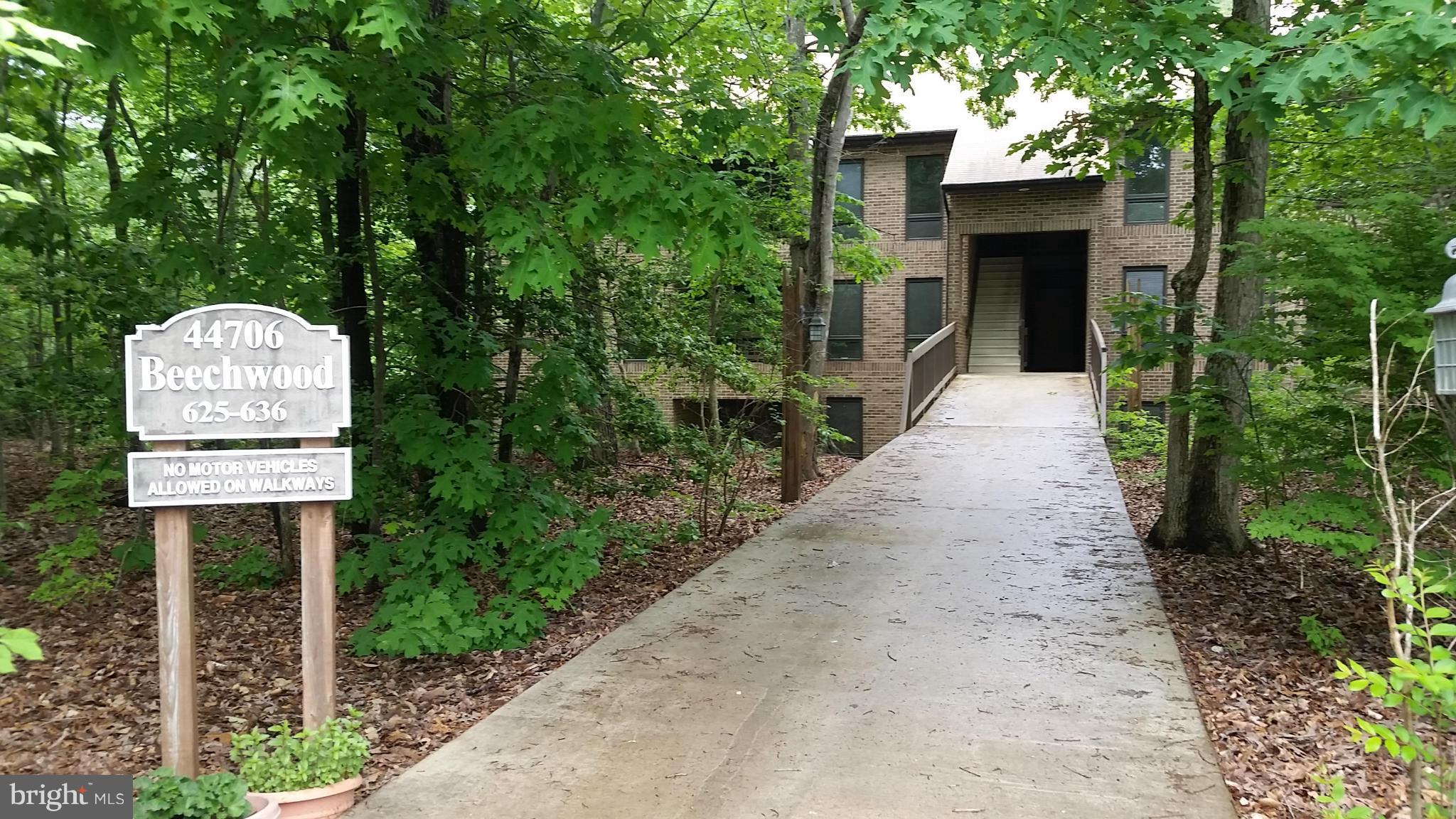 Beautiful mid level condo in Beechwood. 2 bedroom 1.5 bath. Open kitchen.  HOA includes water, sewer and trash. Washer and dryer are included. Currently rented until June 2019 at 1100 per month.  Perfect investment property.