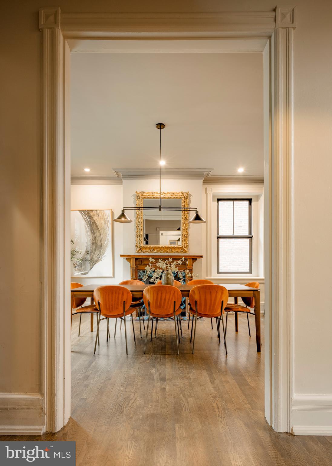 CHESTNUT HILL - Residential