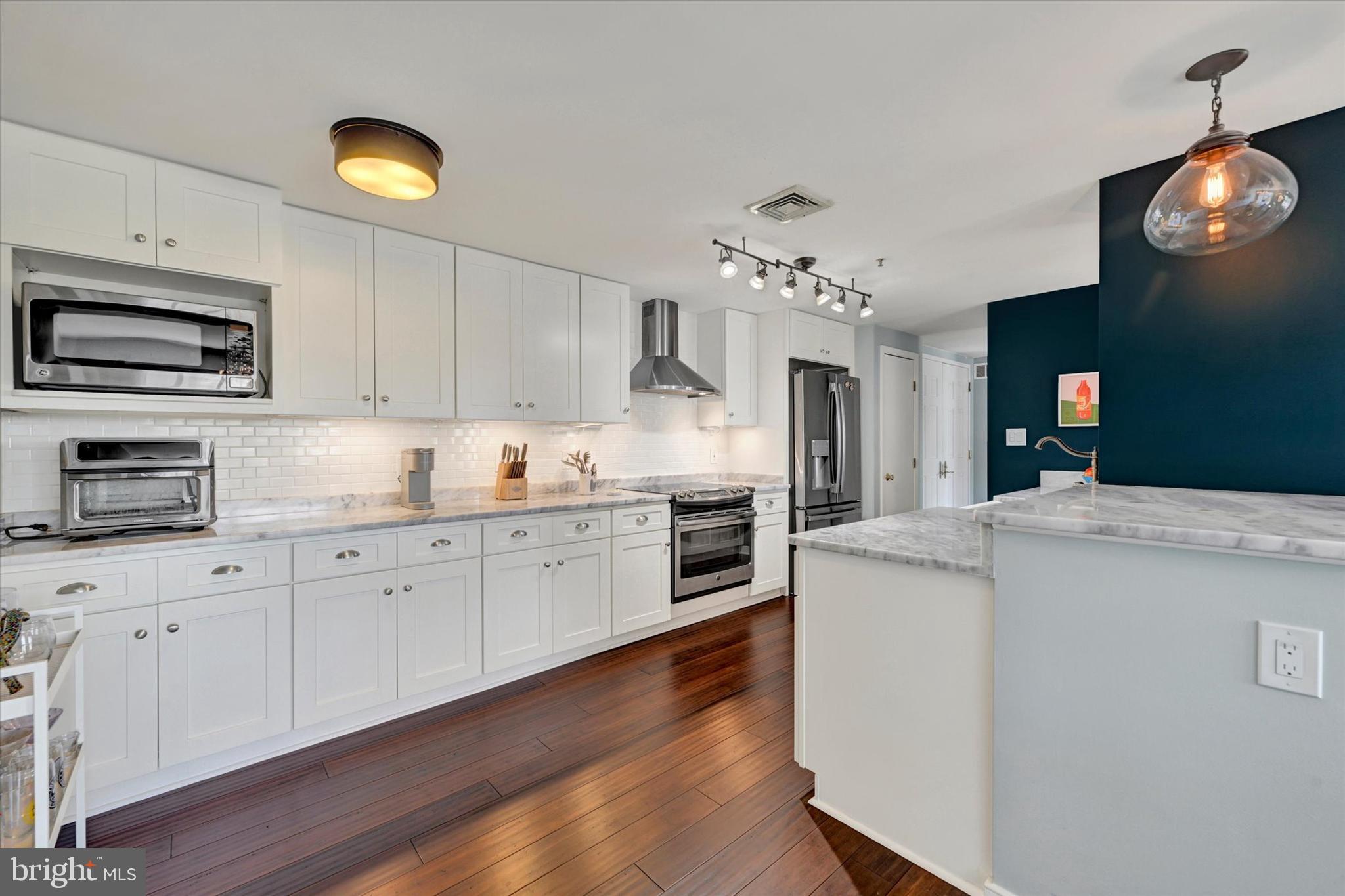 INNER HARBOR - Residential