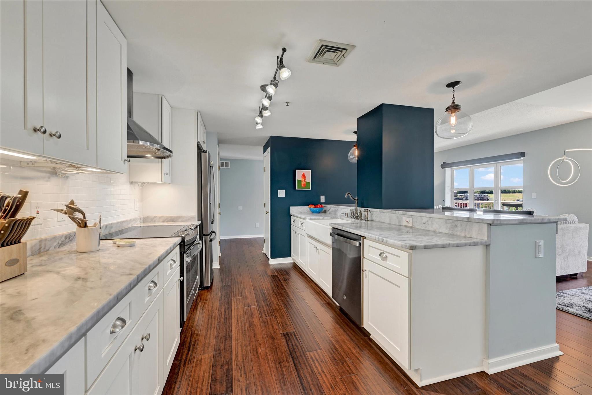 INNER HARBOR - Residential