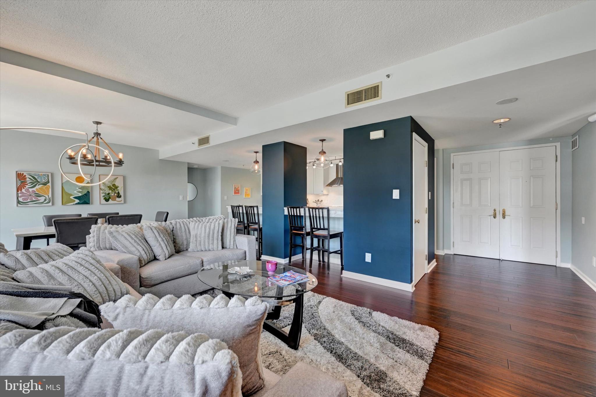 INNER HARBOR - Residential