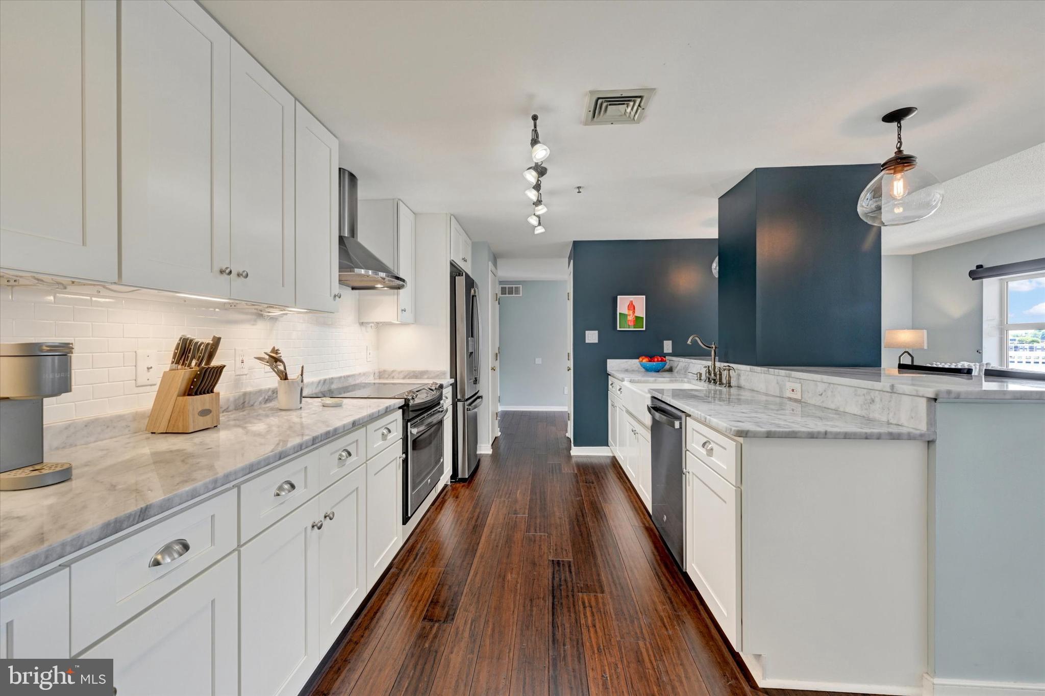 INNER HARBOR - Residential