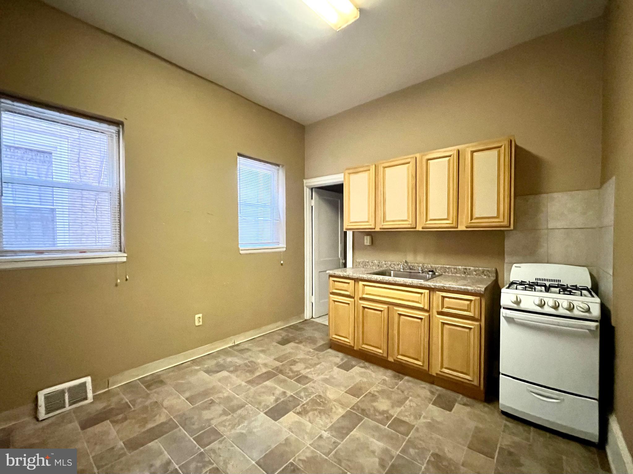 NICETOWN-TIOGA - Residential Income