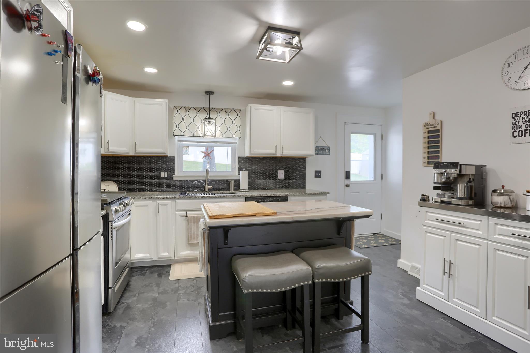 SPRINGETTSBURY TWP - Residential