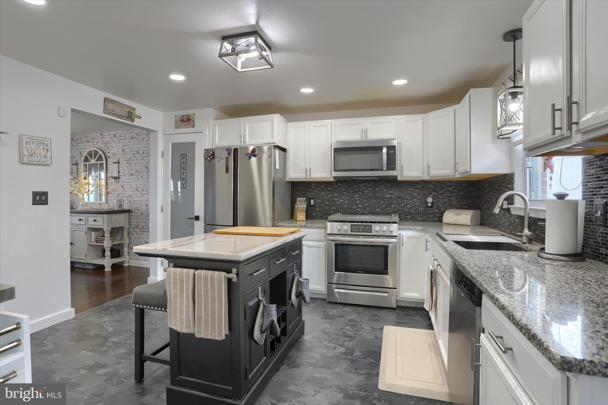 SPRINGETTSBURY TWP - Residential