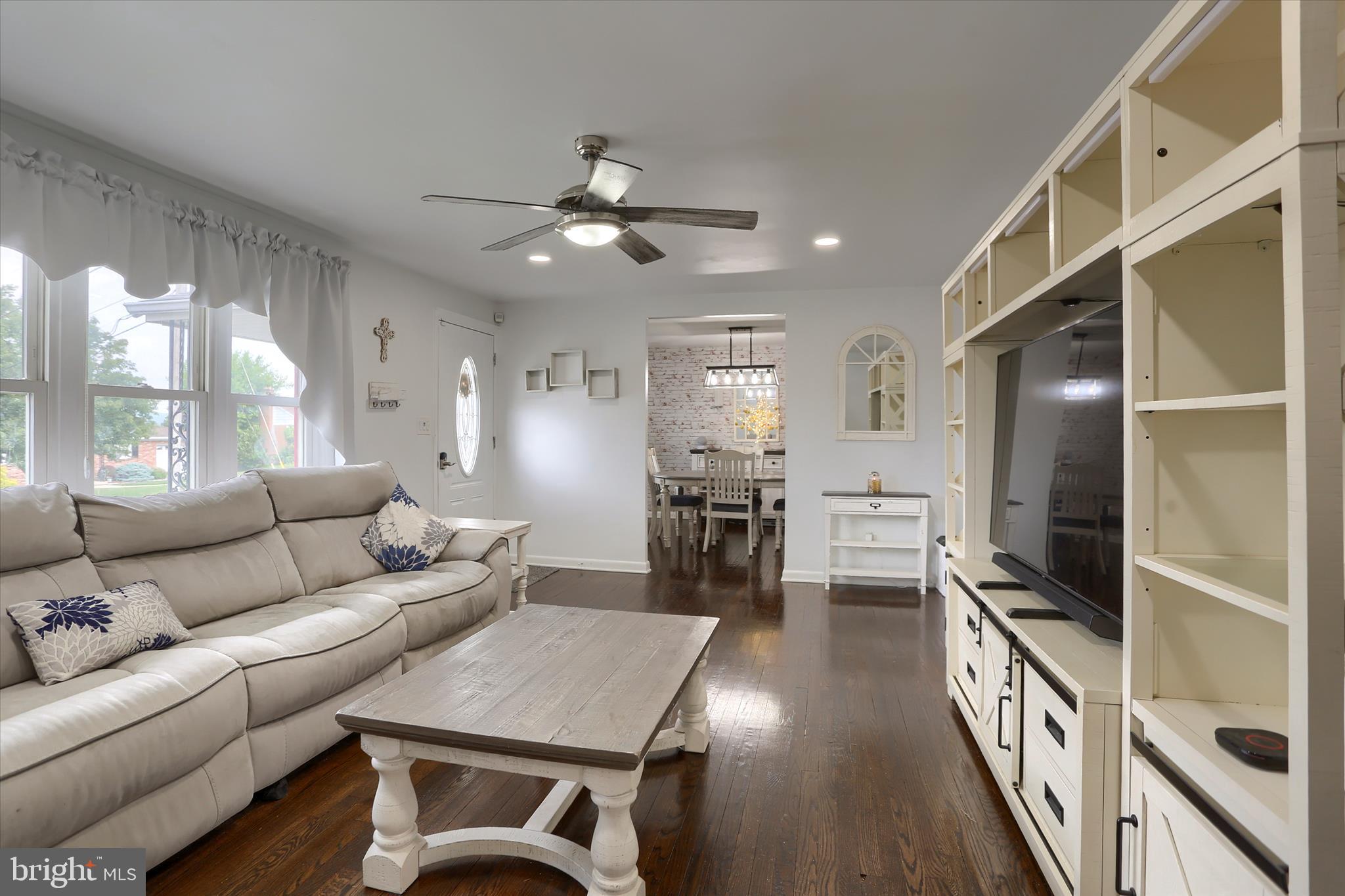 SPRINGETTSBURY TWP - Residential