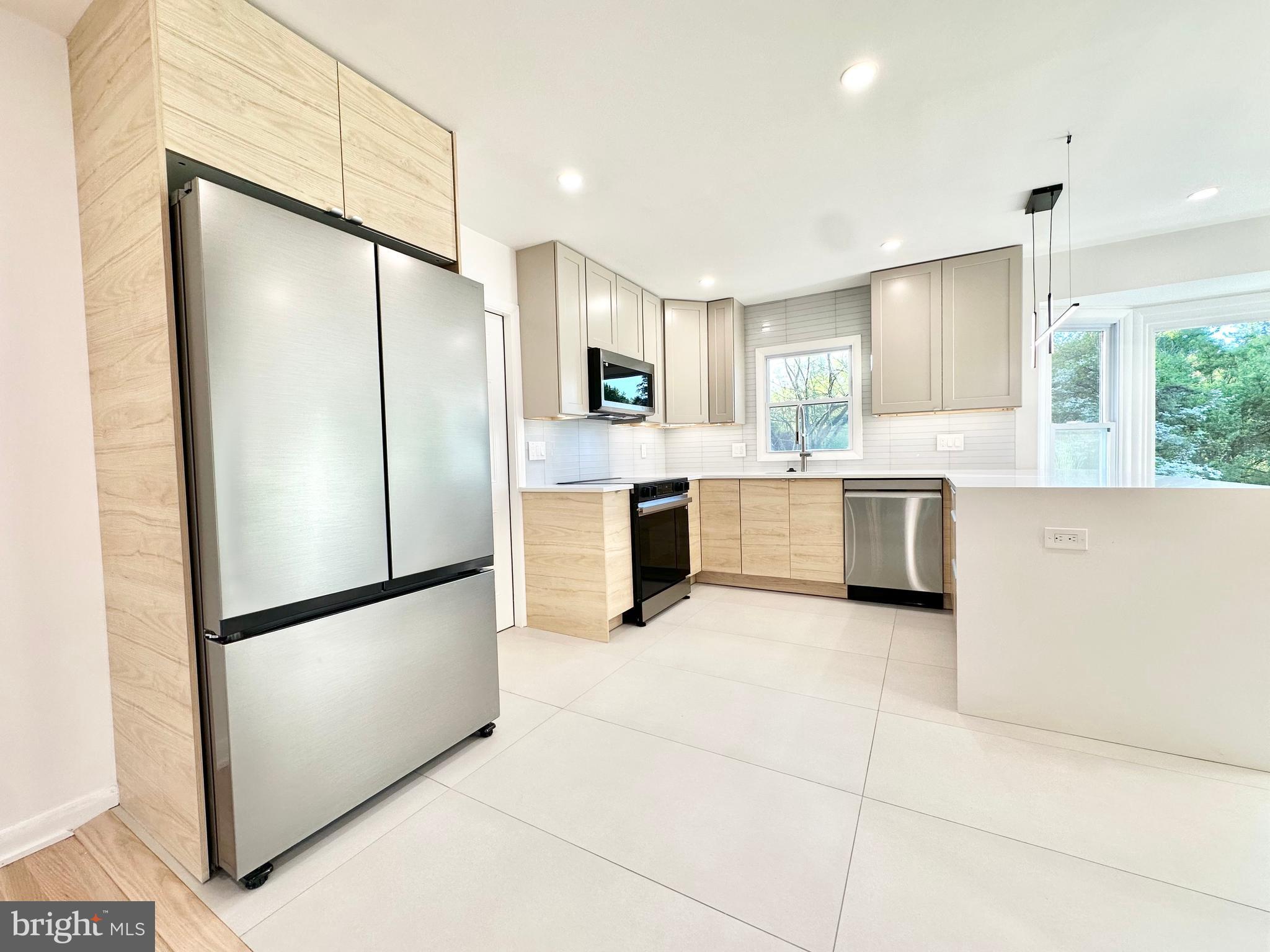ASHTON POND - Residential