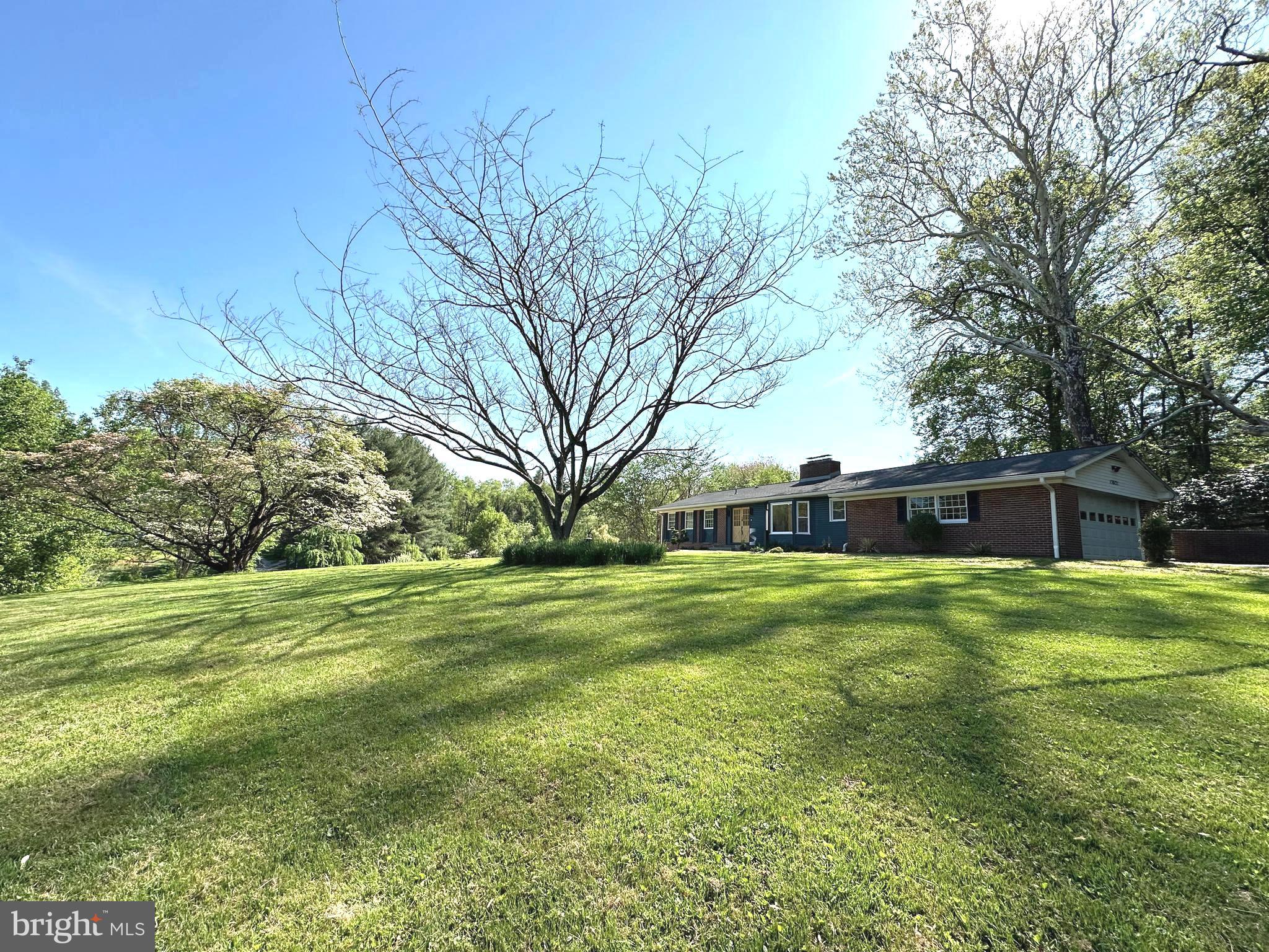ASHTON POND - Residential