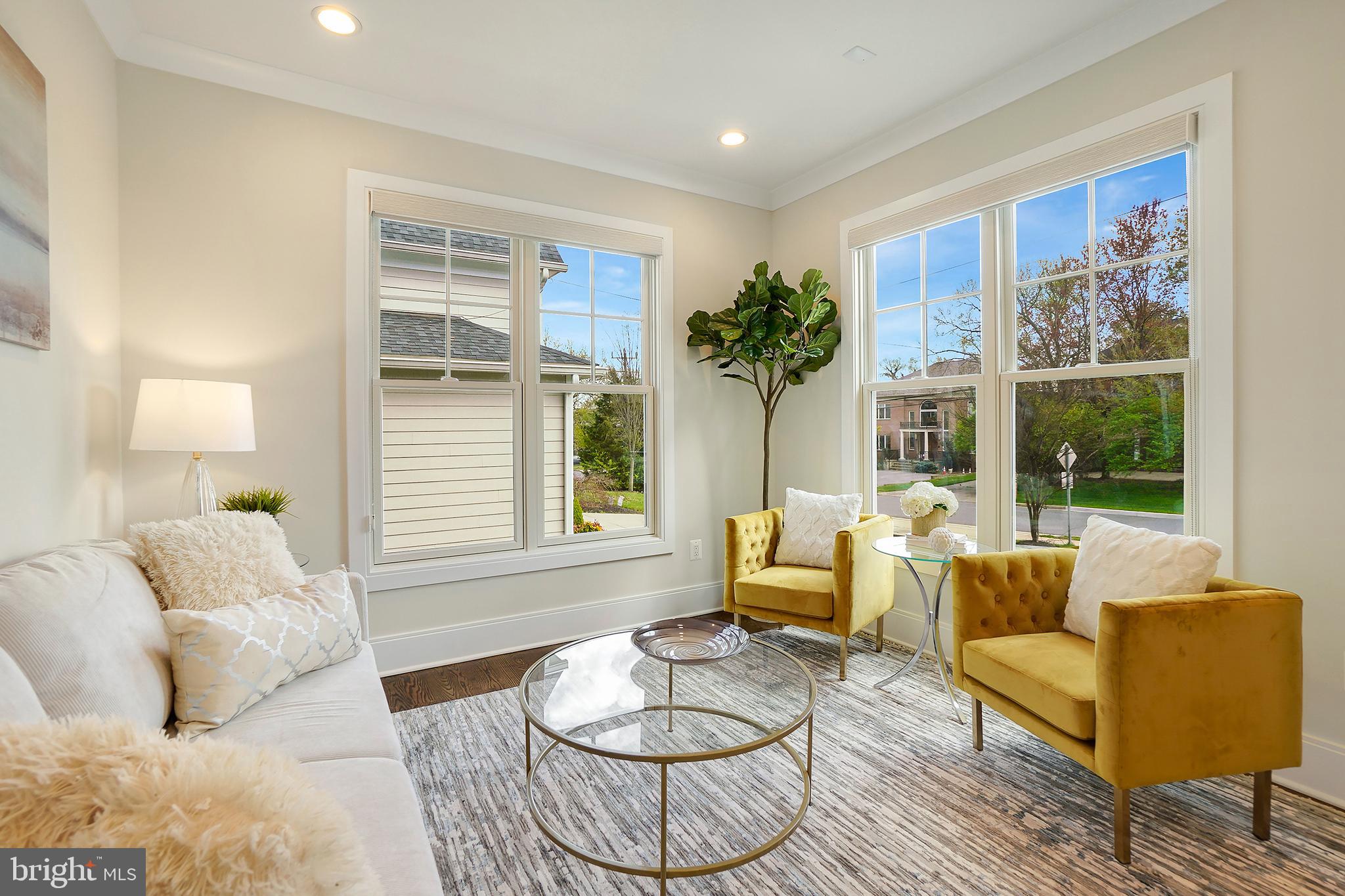 LONE OAK - Residential