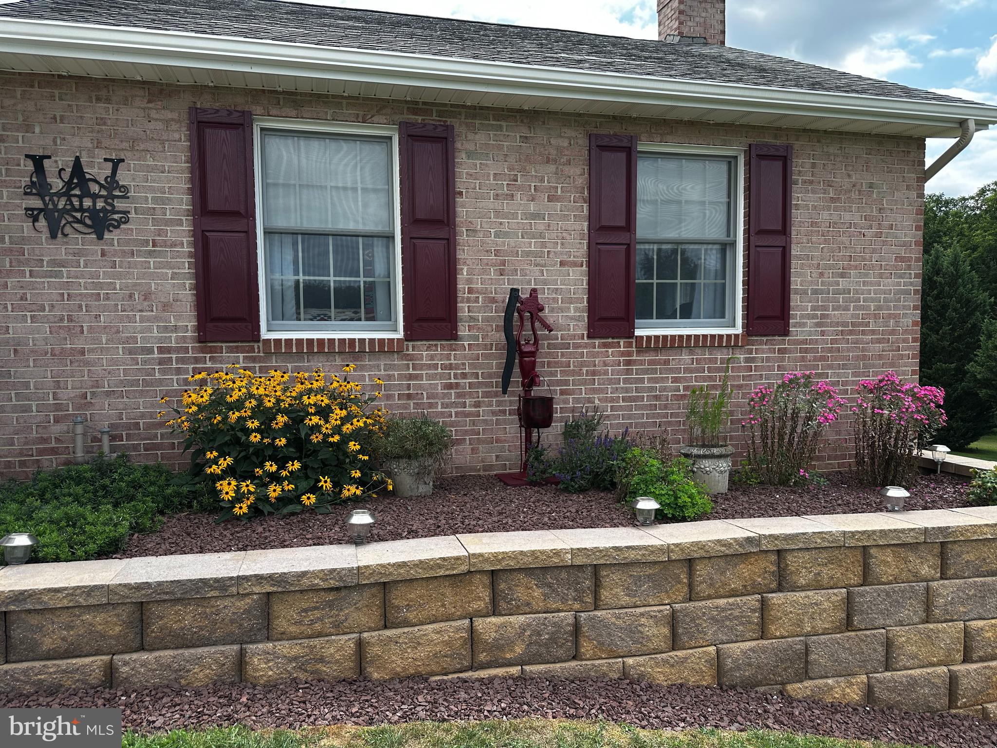 EVERMAY MANOR - Residential