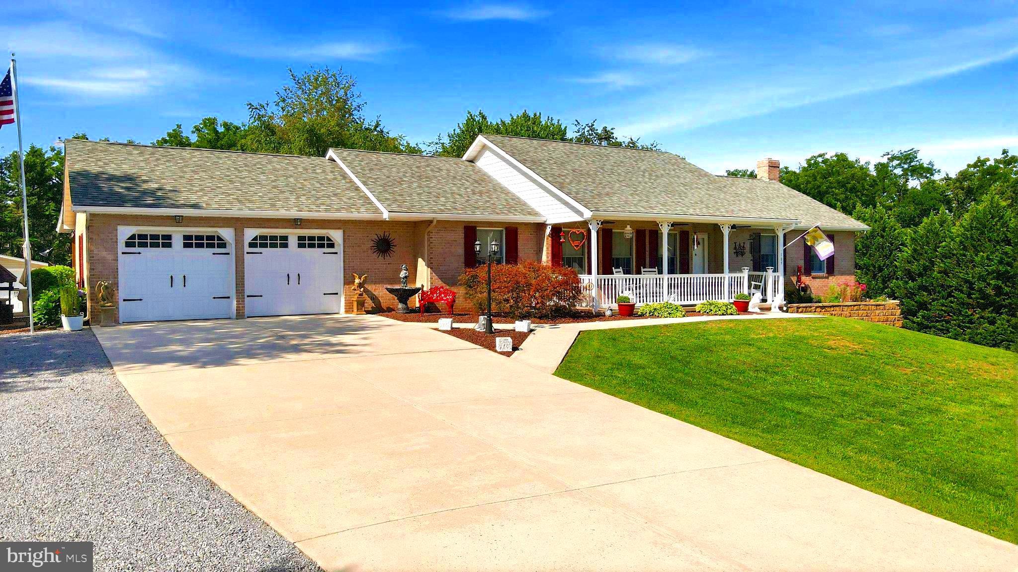 EVERMAY MANOR - Residential