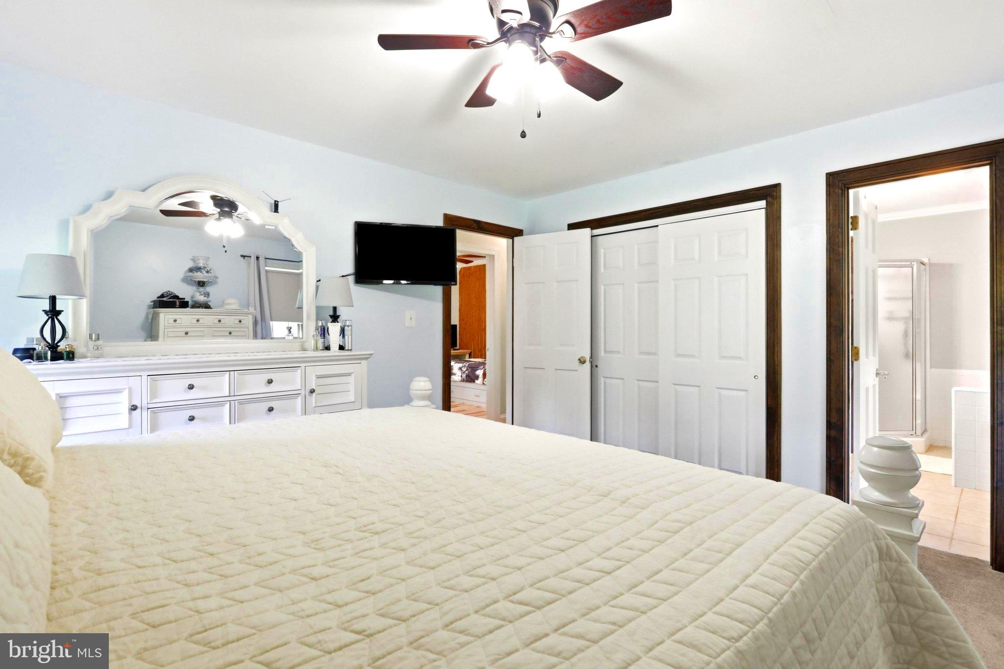 EVERMAY MANOR - Residential
