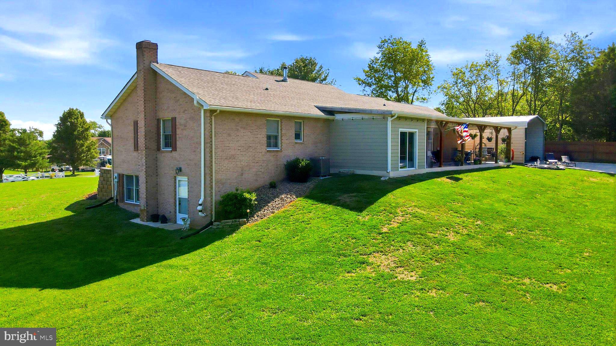 EVERMAY MANOR - Residential