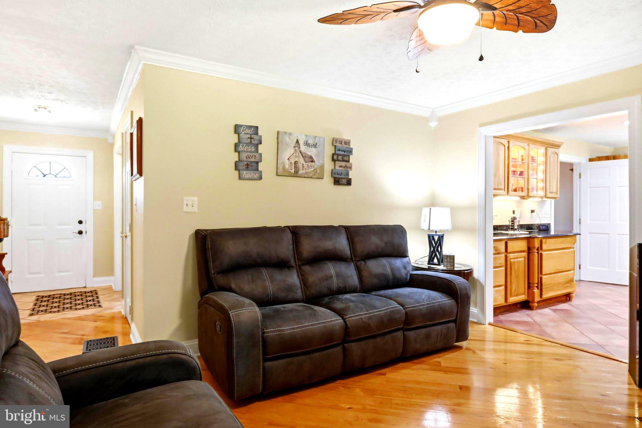 EVERMAY MANOR - Residential