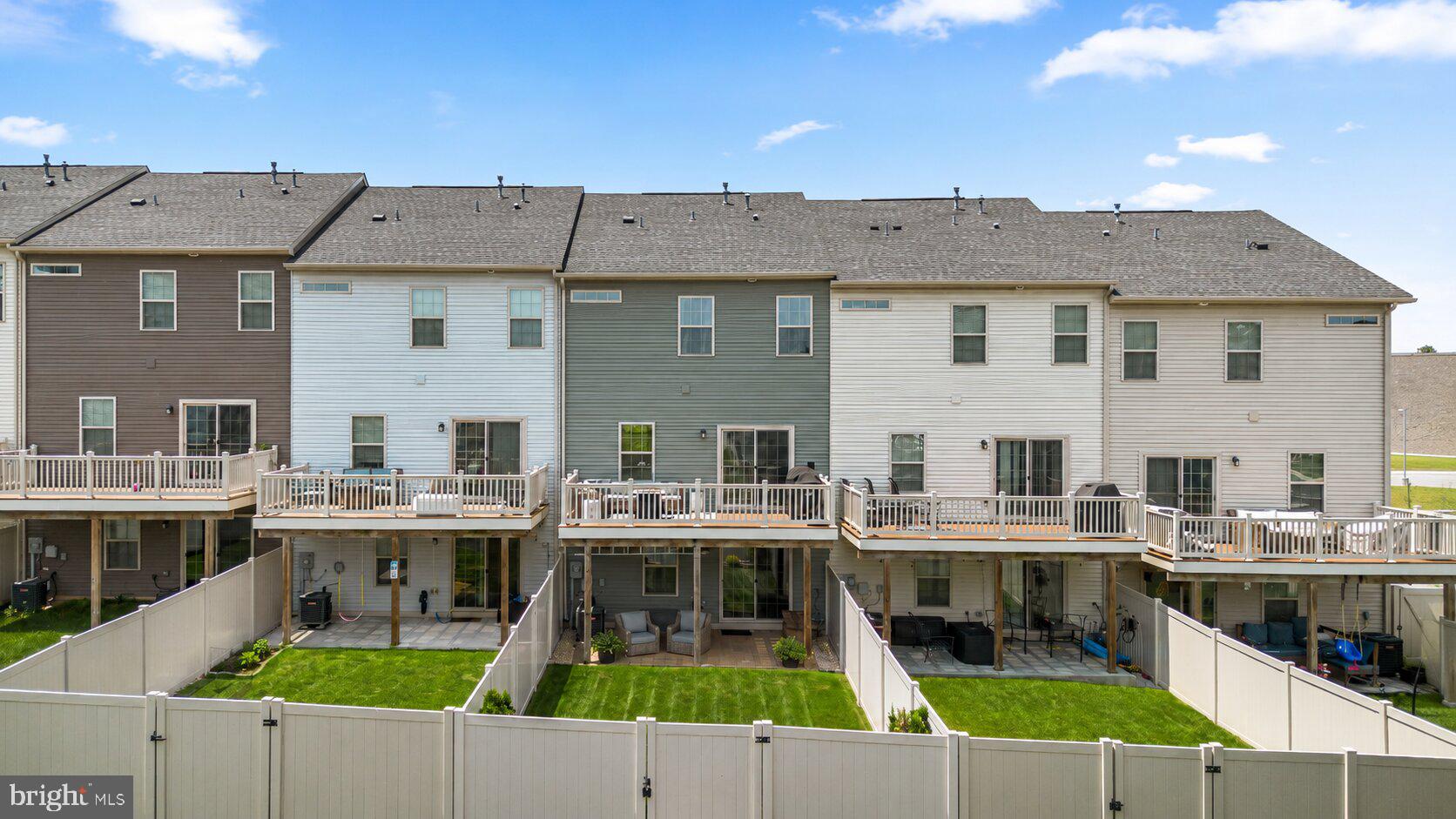 LAKE LINGANORE EAGLEHEAD - Residential