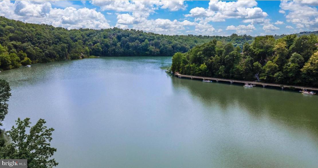 LAKE LINGANORE EAGLEHEAD - Residential