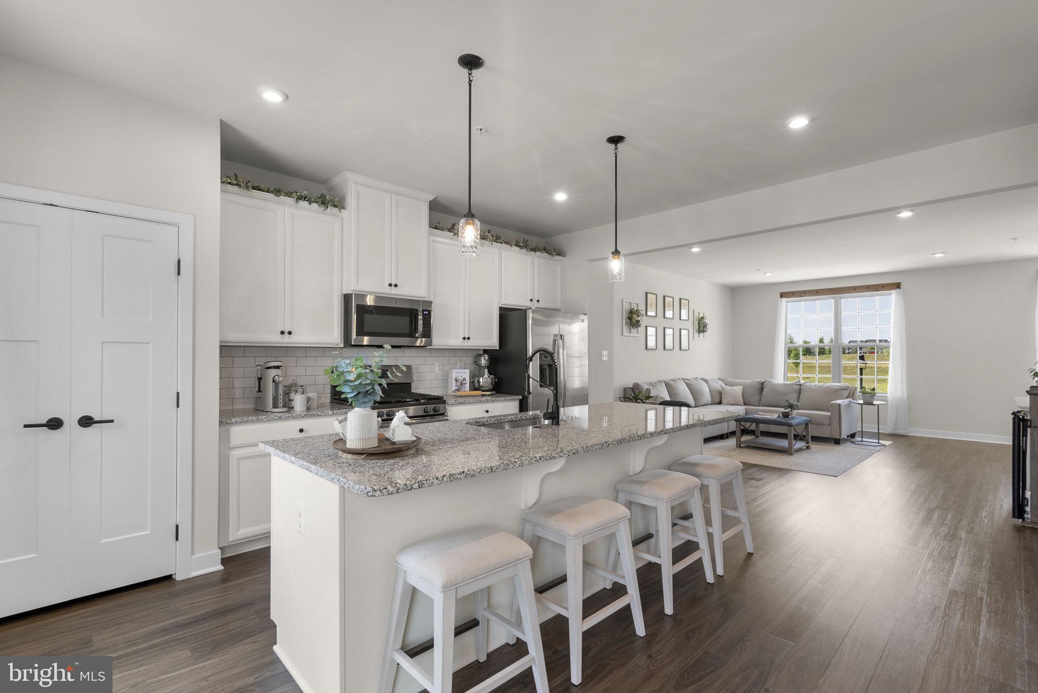 LAKE LINGANORE EAGLEHEAD - Residential