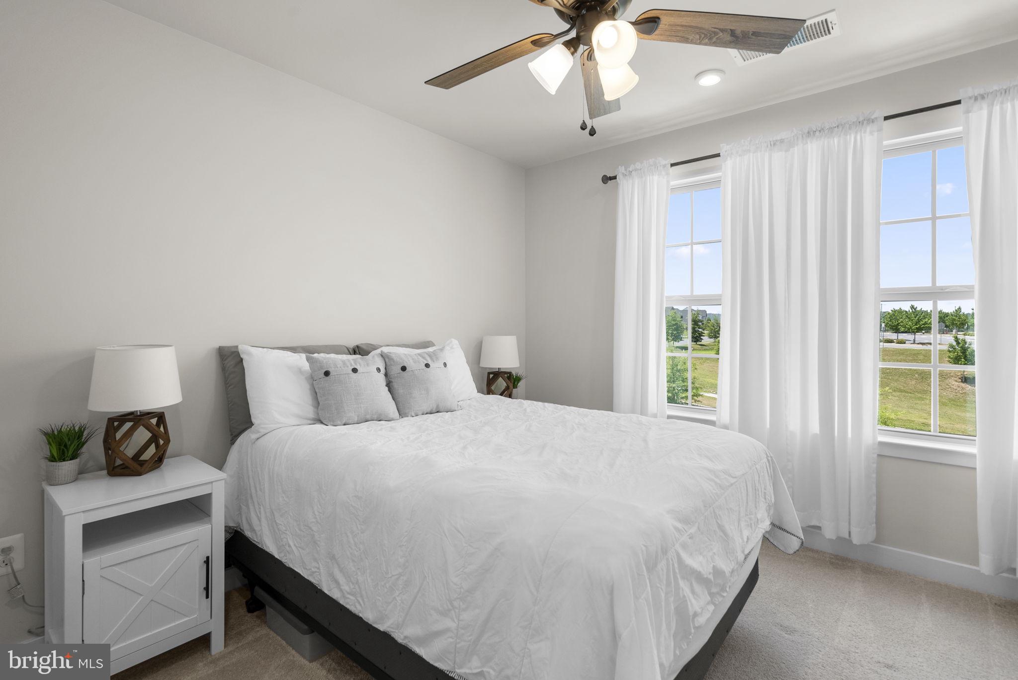 LAKE LINGANORE EAGLEHEAD - Residential