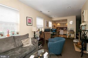 FAIRMOUNT - Residential Income