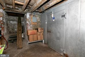 FAIRMOUNT - Residential Income