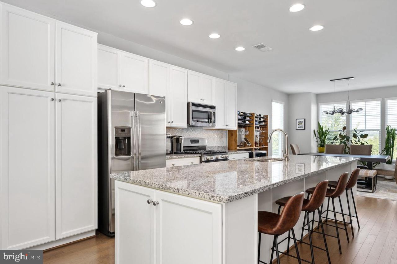 PEMBROOKE - Residential Lease