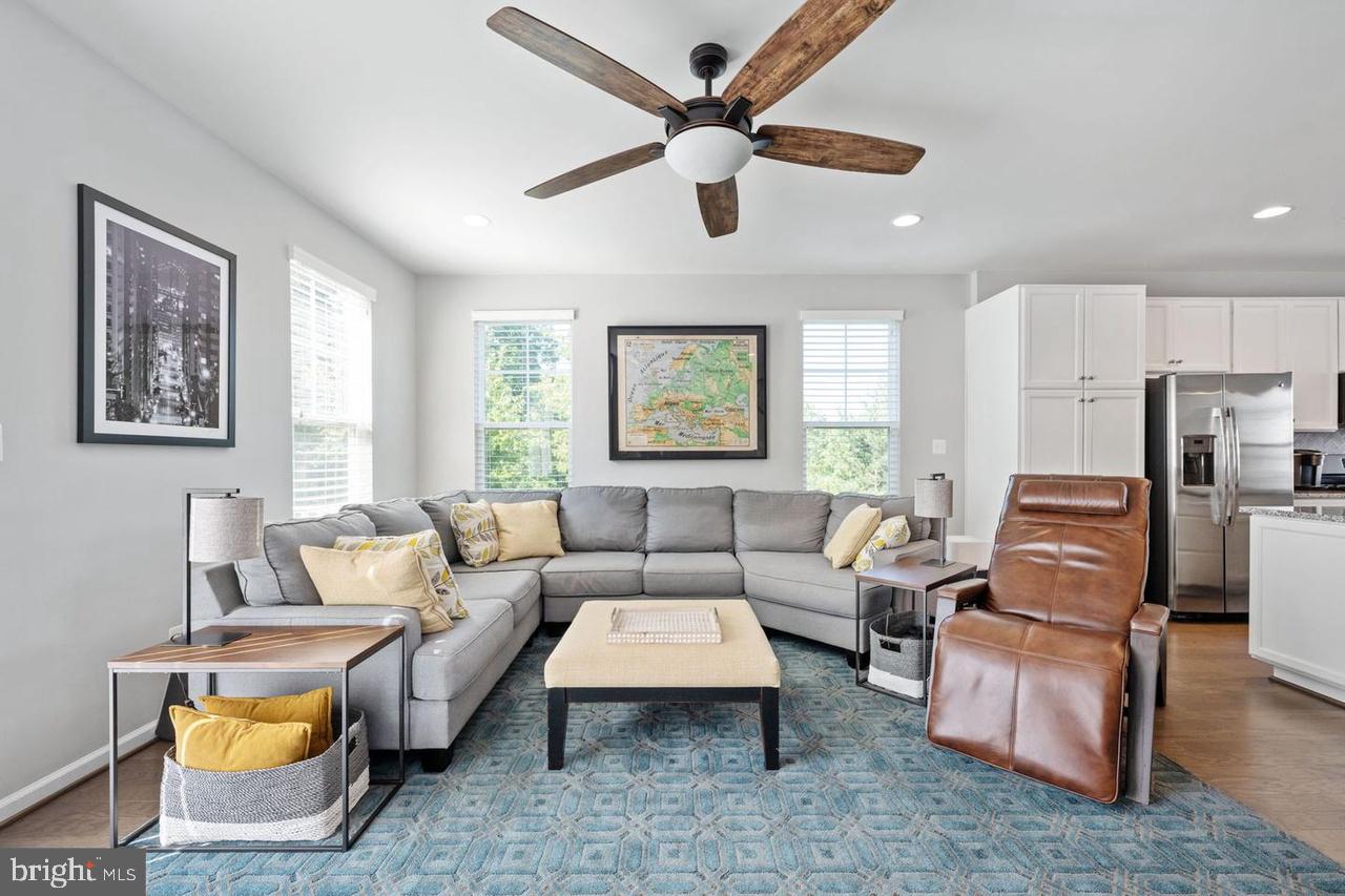 PEMBROOKE - Residential Lease