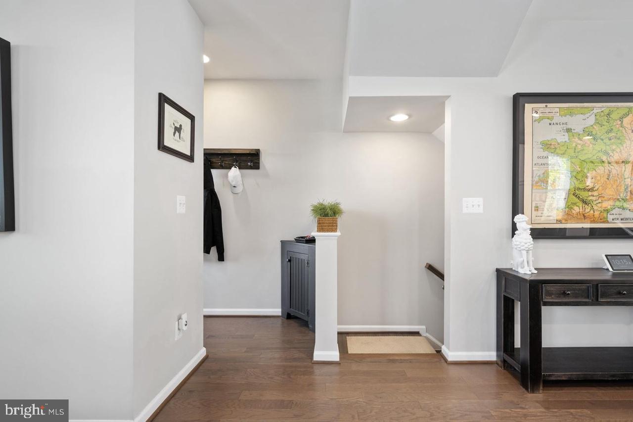 PEMBROOKE - Residential Lease