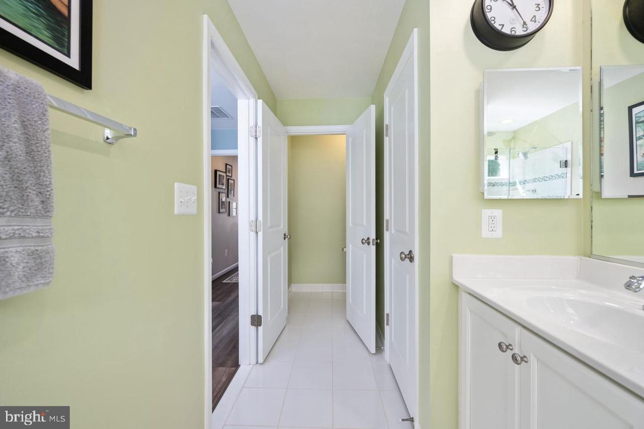 PEMBROOKE - Residential Lease