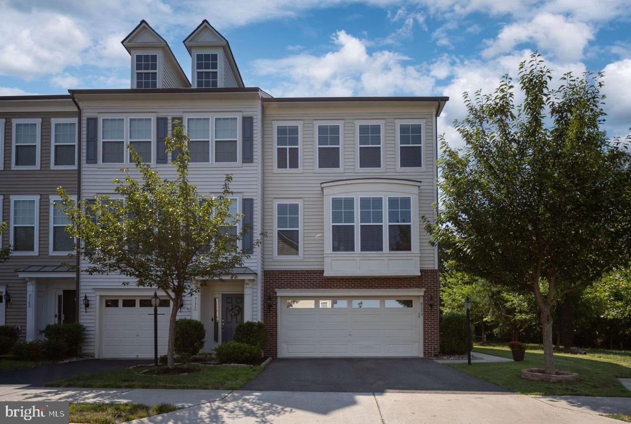 PEMBROOKE - Residential Lease